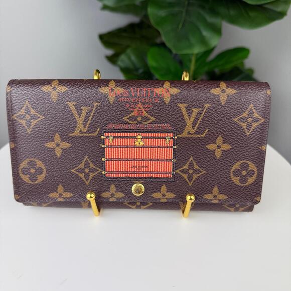 B52💎✨LIMITED EDITION Louis Vuitton Monogram Canvas Inventeur Trunks Lock Wallet - Picture 1 of 7